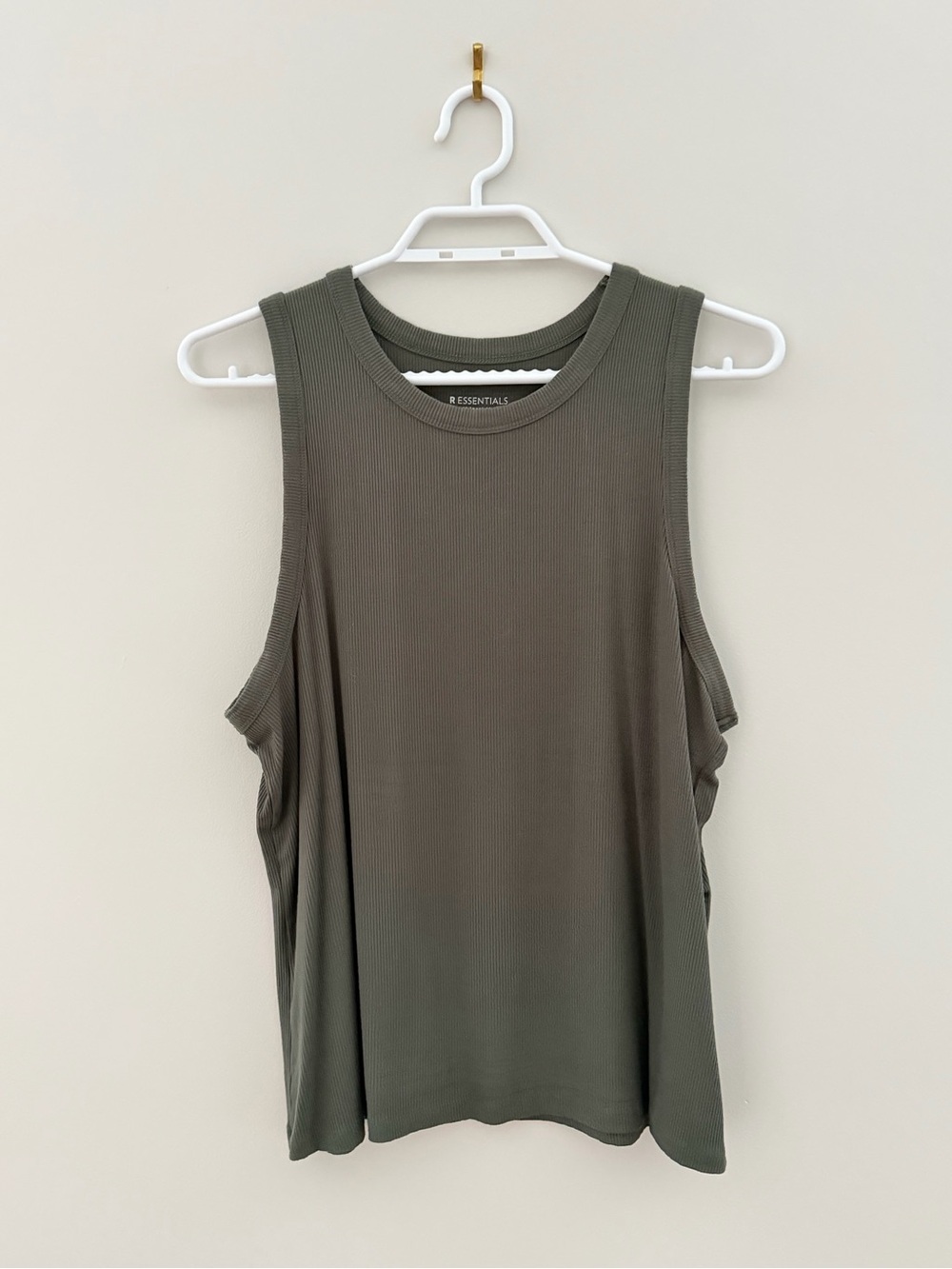 Reitmans Olive Ribbed Sleeveless Tank